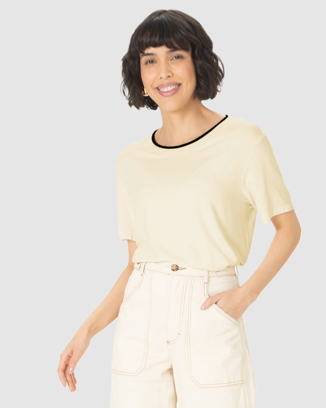 Blusa Básica Feminina Decote Retilínea Em Moletinho De Viscose