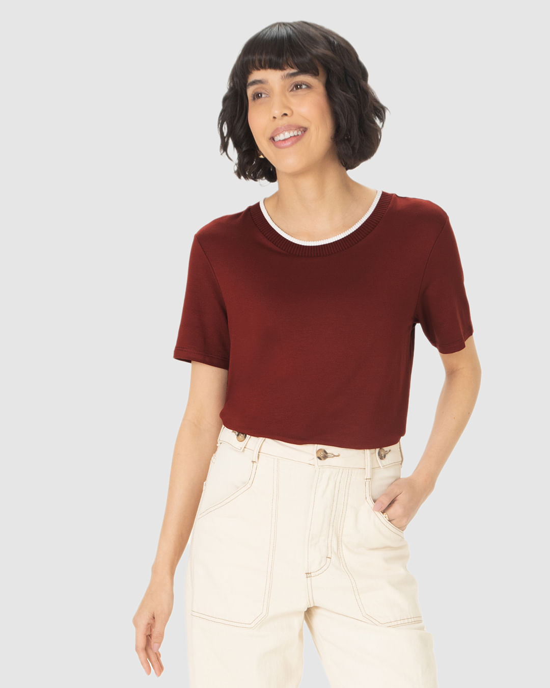 Blusa Básica Feminina Decote Retilínea Em Moletinho De Viscose