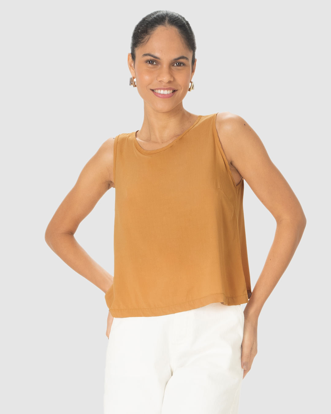 Regata Básica Feminina Long Cropped Alça Larga Em Viscose - Imagem 16