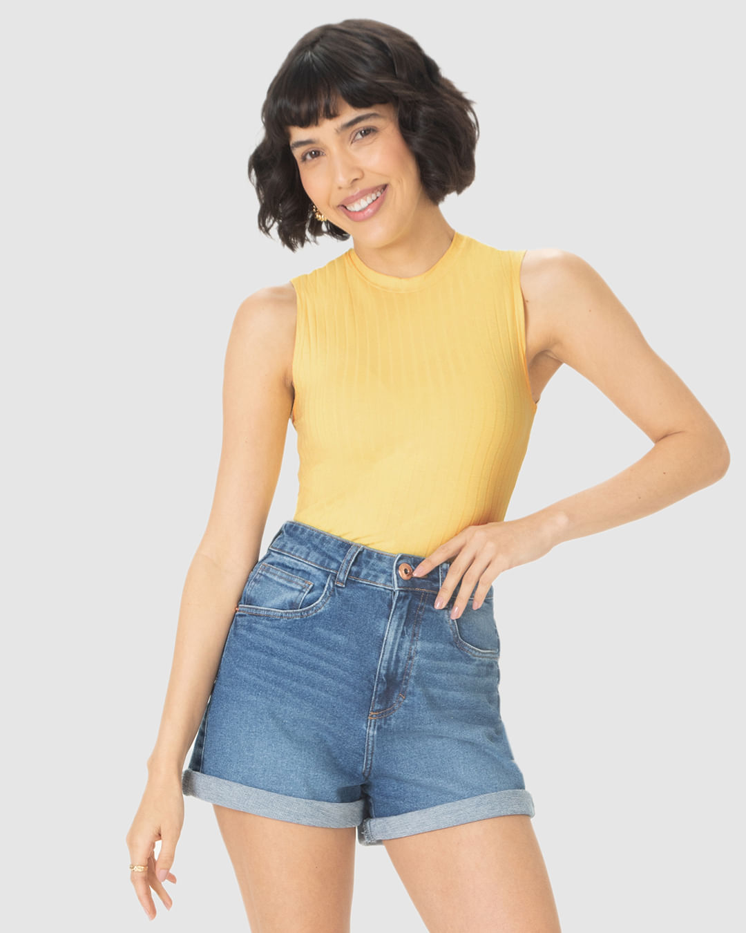 Regata Básica Feminina Justa Gola Alta Em Malha Viscose Canelada