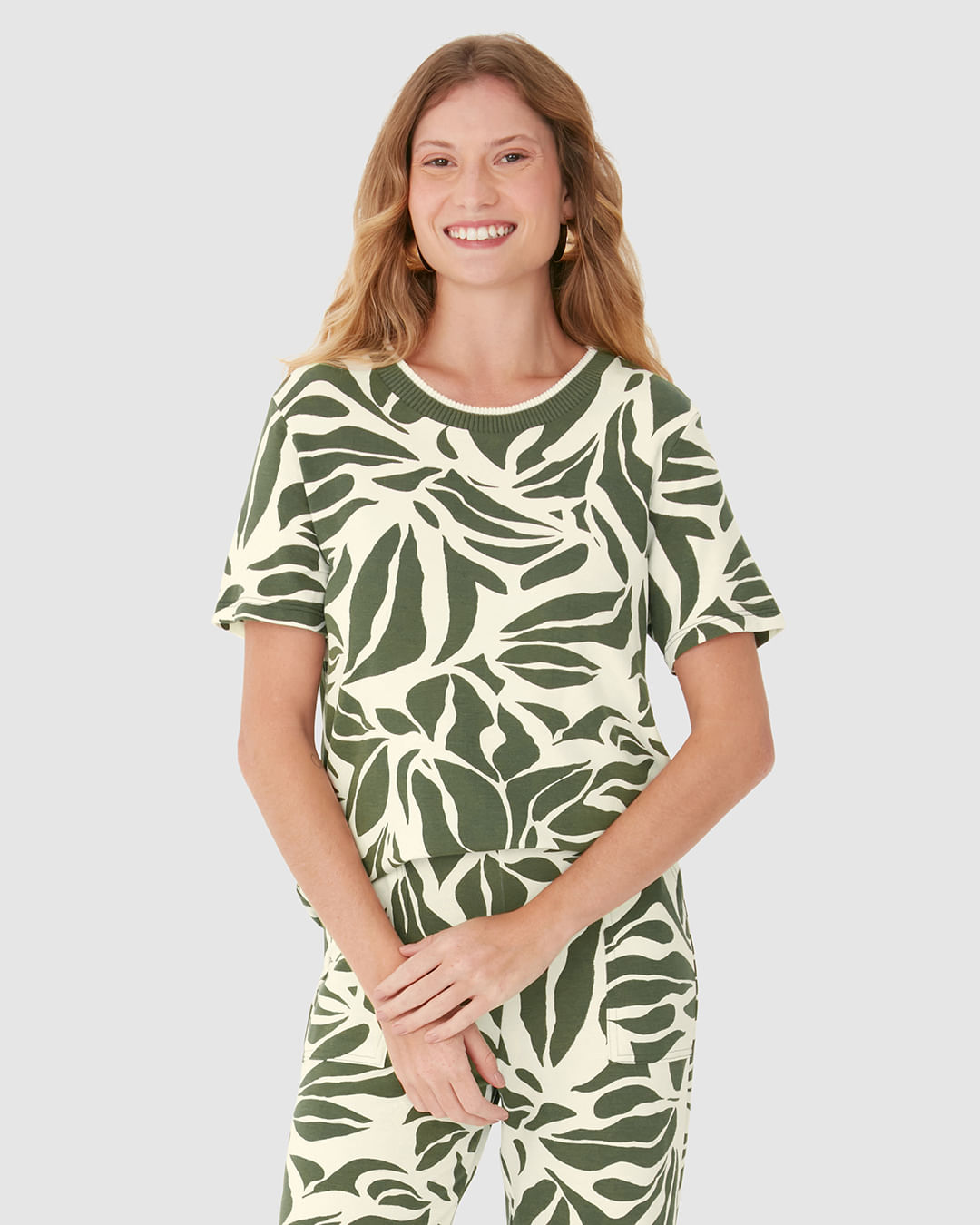 Blusa Básica Feminina Decote Retilínea Em Moletinho De Viscose - Imagem 6