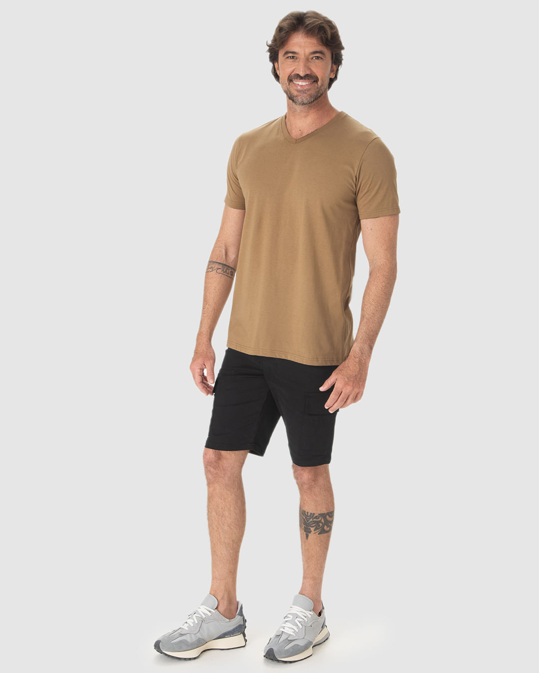 Camiseta Básica Masculina Gola V Em Algodão - Imagem 27