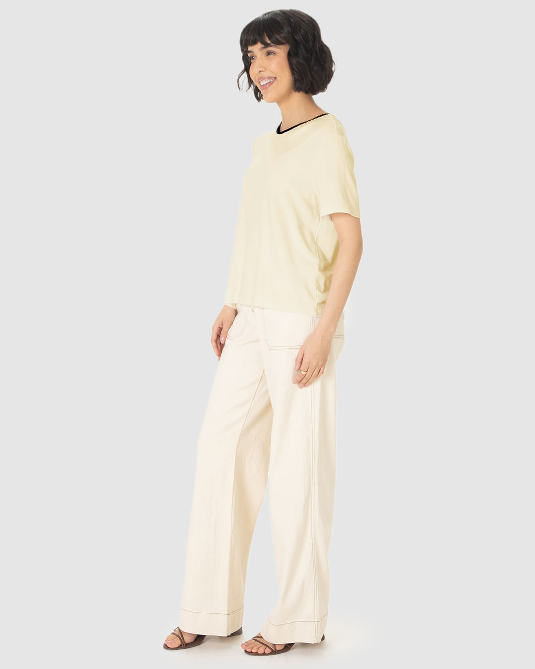 Blusa Básica Feminina Decote Retilínea Em Moletinho De Viscose - Imagem 12