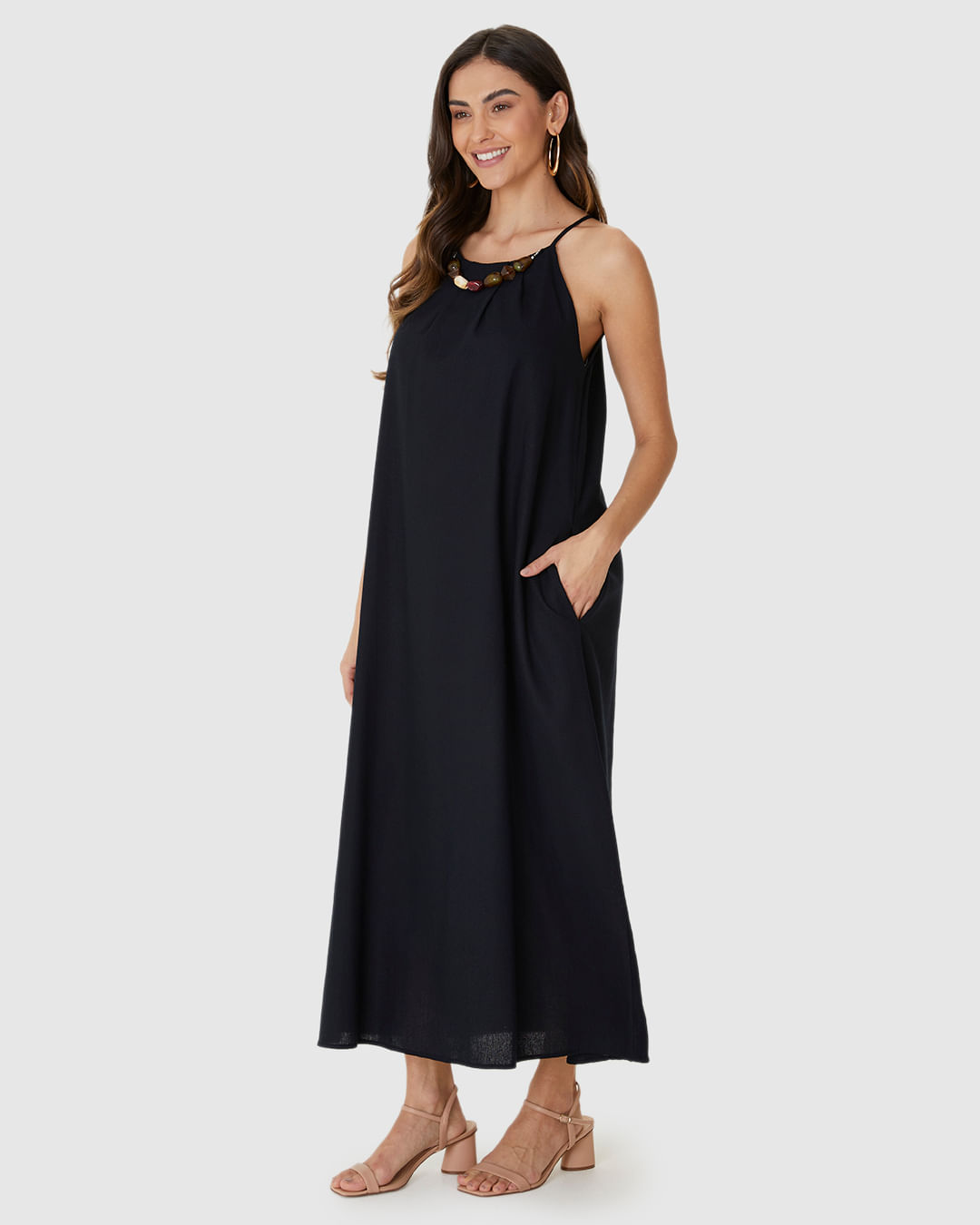 Vestido Midi Feminino Evasê Detalhe Colar Pedrarias Removível Em Viscolinho - Imagem 17