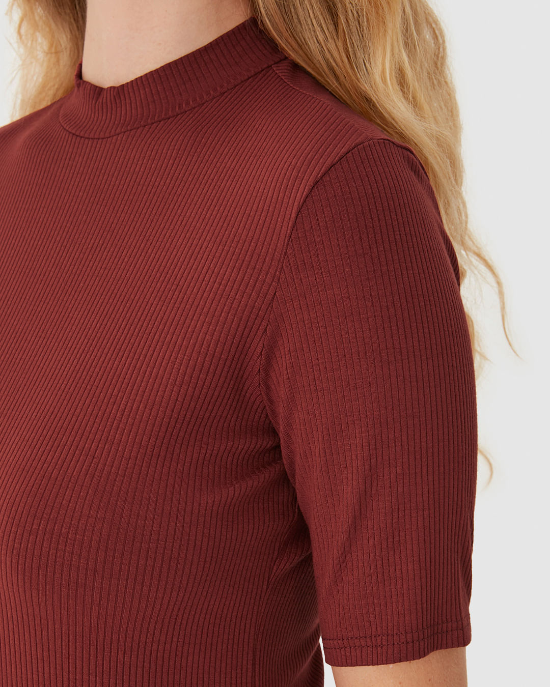 Blusa Básica Feminina Gola Alta Em Canelado De Viscose - Imagem 3