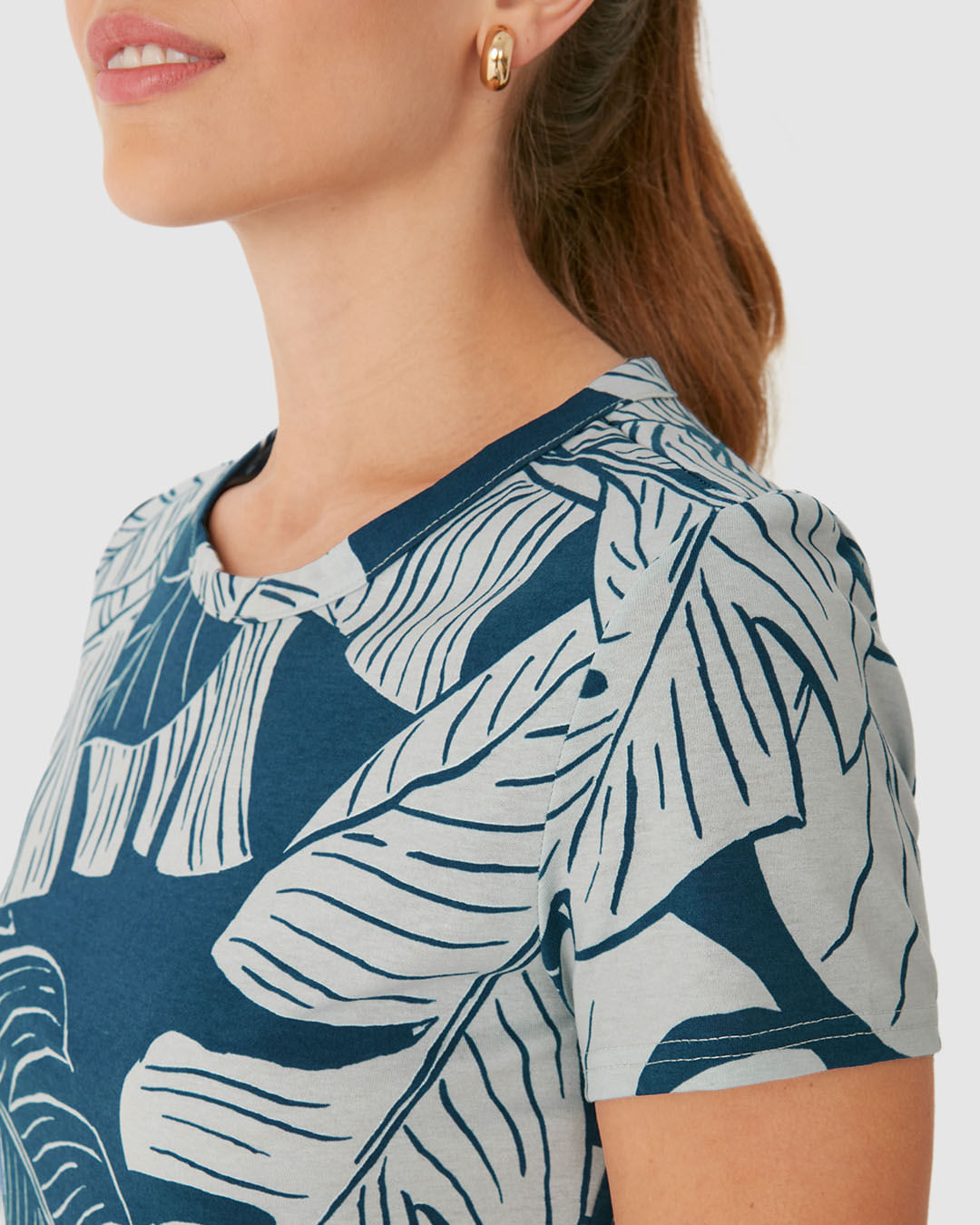 Blusa Feminina Decote Redondo Folhagem Em Algodão - Imagem 3