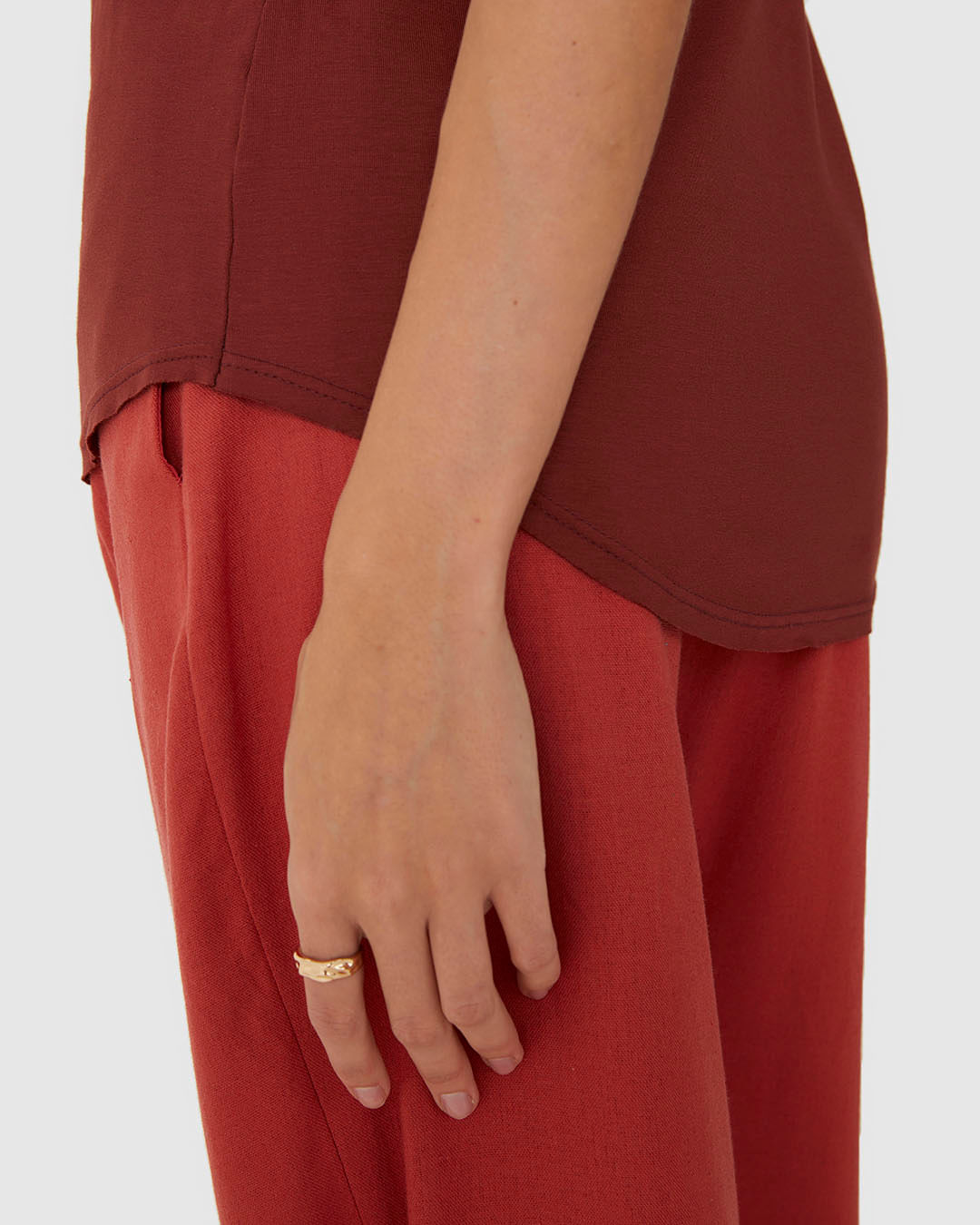 Blusa Básica Feminina Mullet Decote V Em Viscose Stretch - Imagem 22