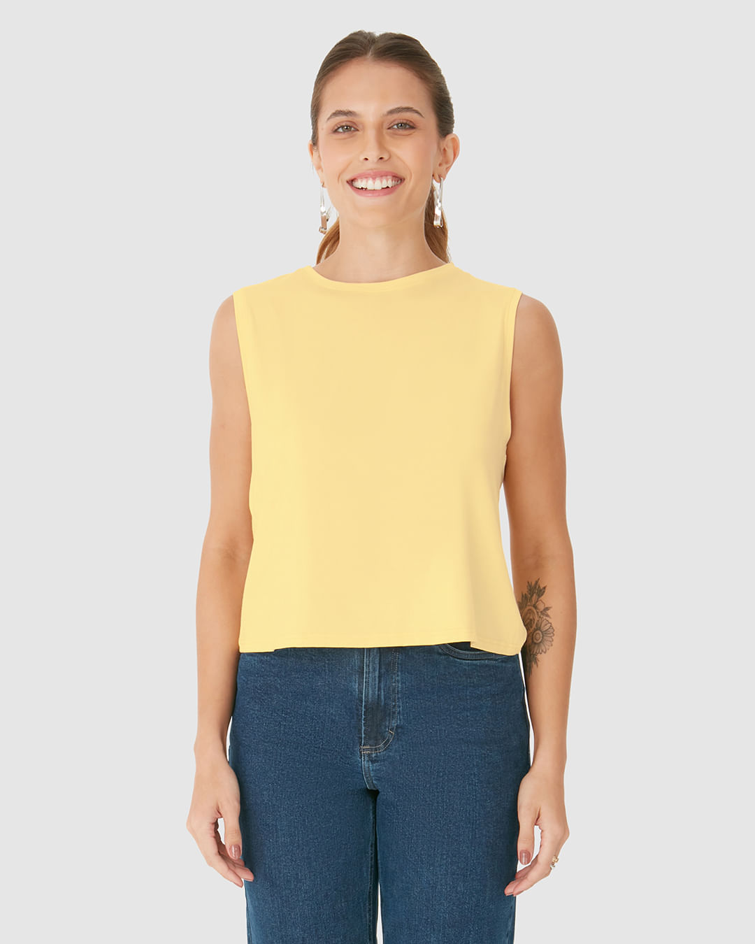 Regata Básica Feminina Long Cropped Em Viscose Stretch - Imagem 4