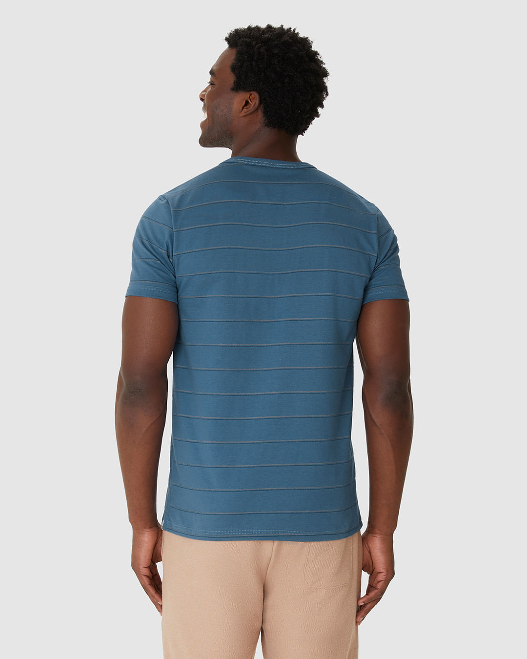 Camiseta Masculina Slim Manga Curta Estampa Listrada Em Malha Texturizada - Imagem 5