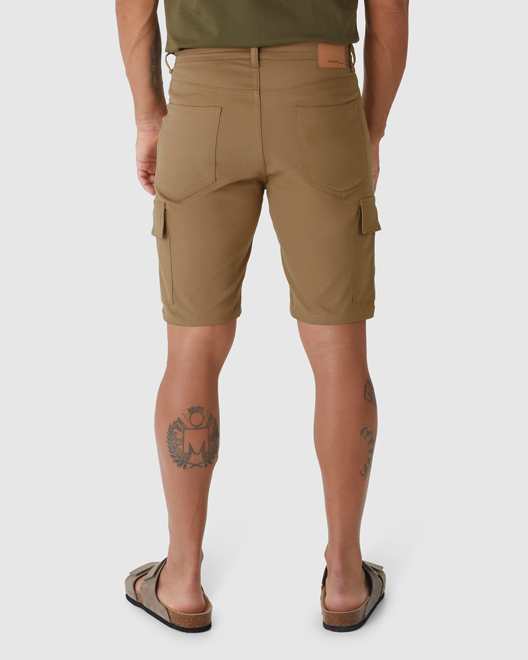 Bermuda Cargo Masculina Cintura Média Em Sarja Moletom Stretch - Imagem 15