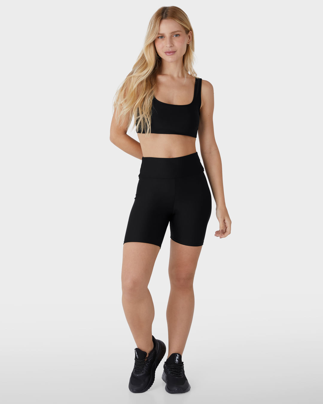 Shorts Justo Feminino Em Malha Com Proteção UV50+ - ENFIM