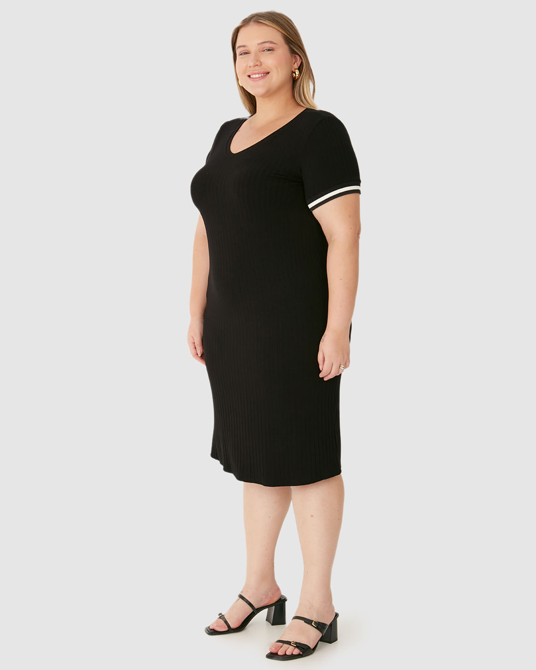 Vestido Feminino Plus Size Reto Manga Retilínea Em Canelado De Viscose - Imagem 12