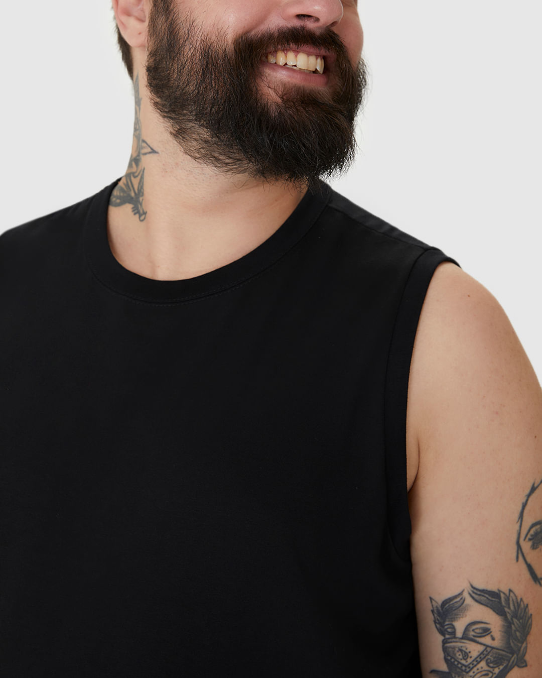 Regata Básica Masculina Plus Size Cava Ajustada Em Algodão - Imagem 23