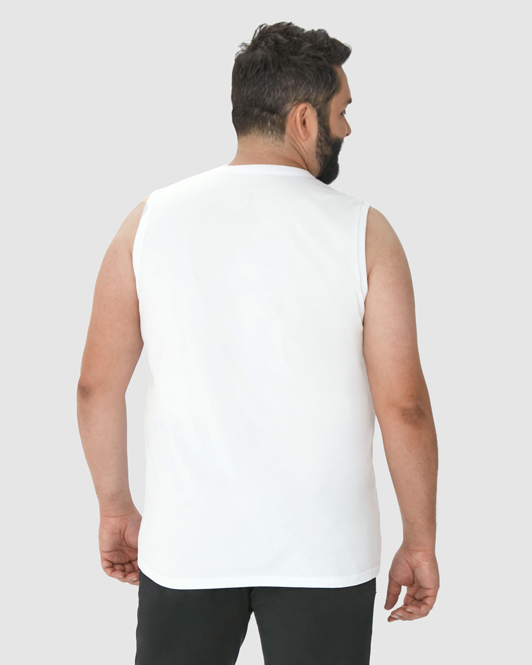 Regata Básica Masculina Plus Size Cava Ajustada Em Algodão - Imagem 10