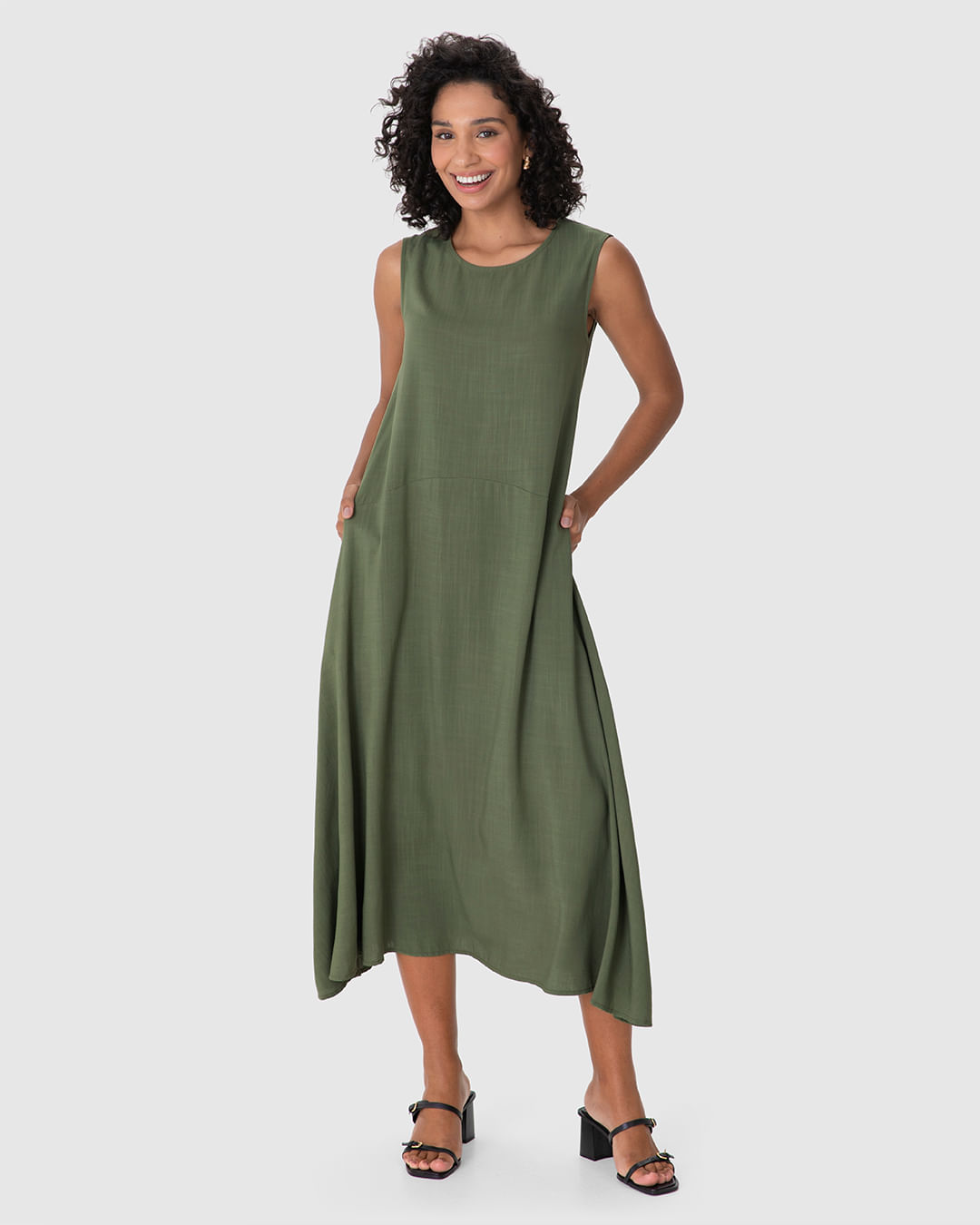 Vestido Midi Feminino Decote Redondo Bolso Funcional Em Viscose - Imagem 19