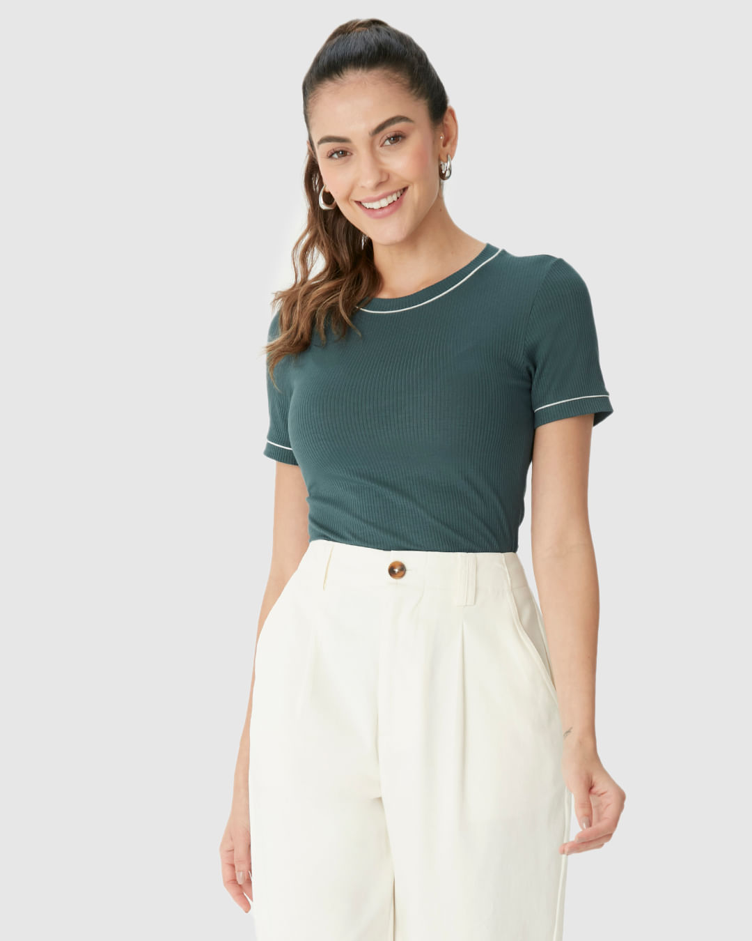 Blusa Básica Feminina Costura Contraste Em Malha Viscose Canelada - Imagem 16