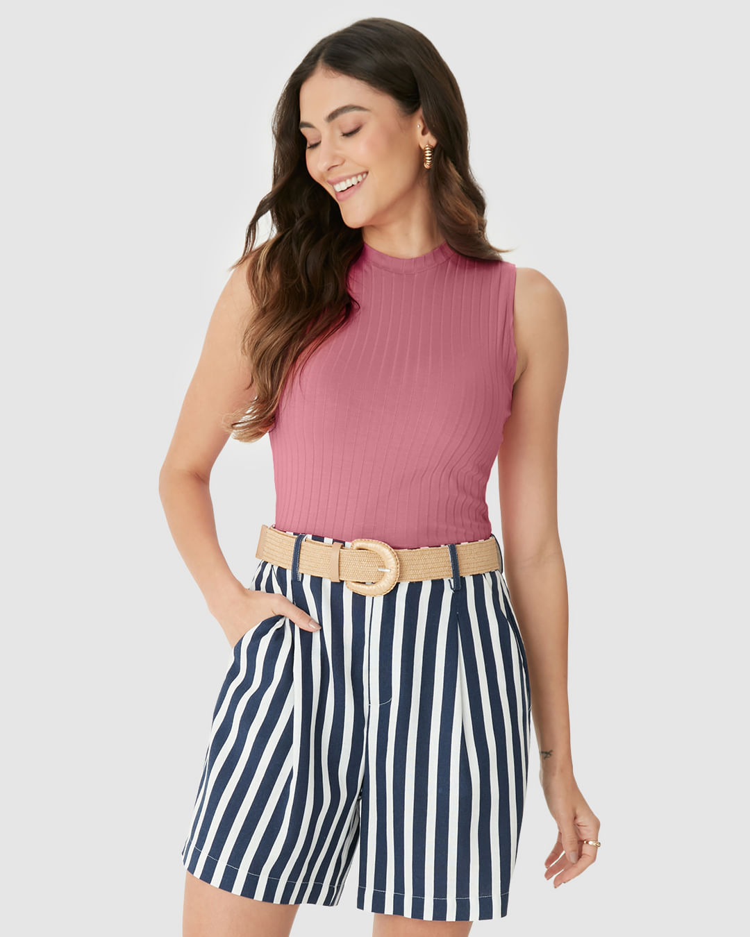 Regata Básica Feminina Justa Gola Alta Em Malha Viscose Canelada - Imagem 6