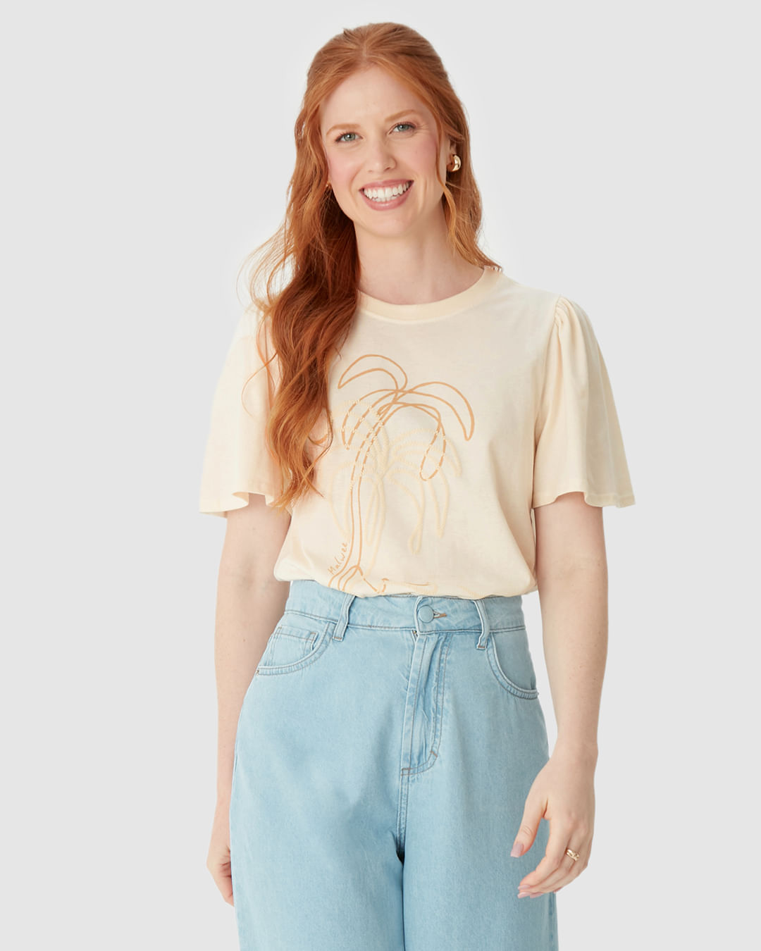 Camiseta Feminina Estampa Puff Alto Relevo Manga Franzida Em Algodão - Imagem 11