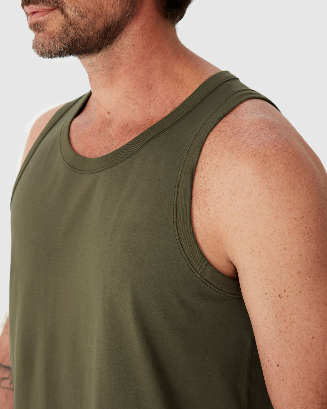 Regata Básica Masculina Alça Estreita Etiqueta Estampada Em Algodão - Imagem 18