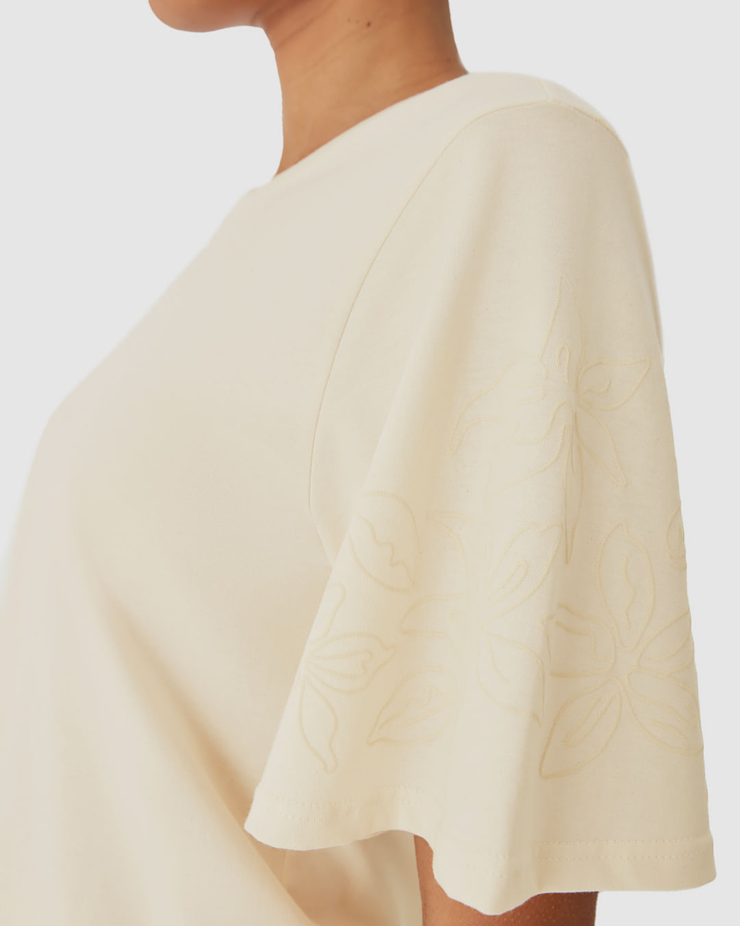 Blusa Feminina Manga Curta Com Estampa Puff Em Malha Comfy - Imagem 18