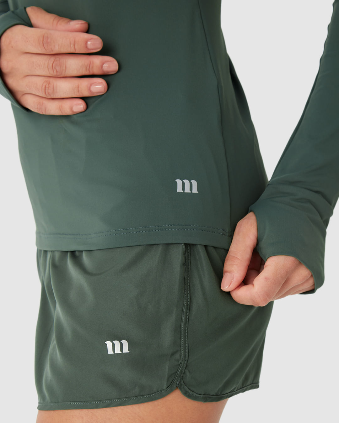 Blusa Esportiva Feminina Manga Com Abertura Para Dedo E Proteção UV50+ Malwee Active - Imagem 18