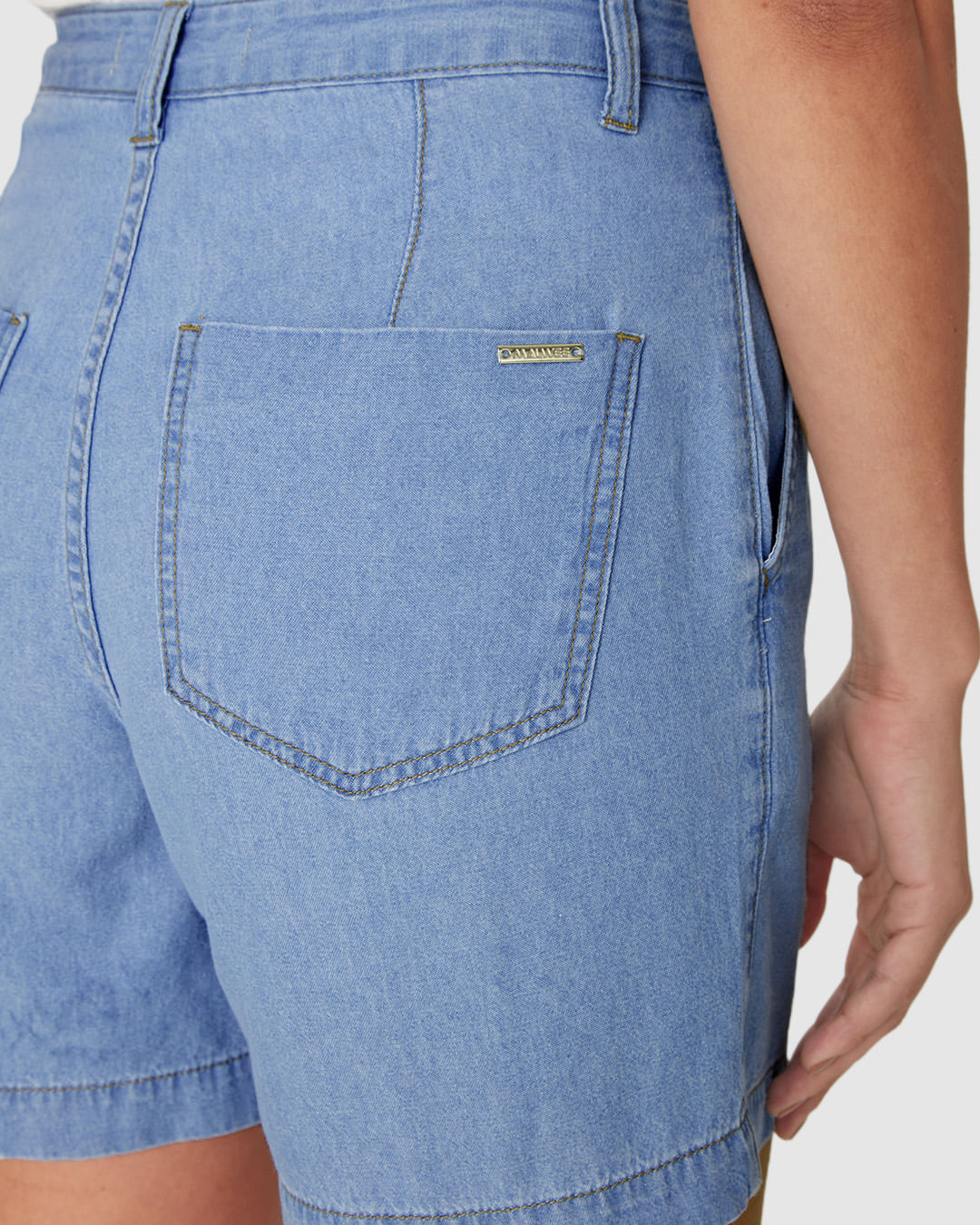 Bermuda Alfaiataria Feminina Abotoamento Interno Em Jeans 100% Algodão - Imagem 28