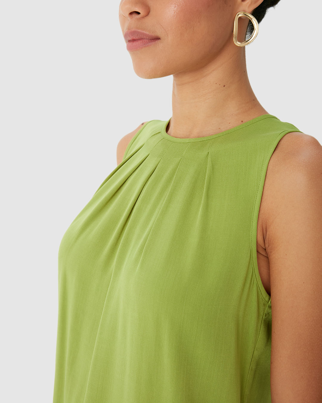 Regata Ampla Feminina Pregas Frontais Em Viscose Sarjada - Imagem 8