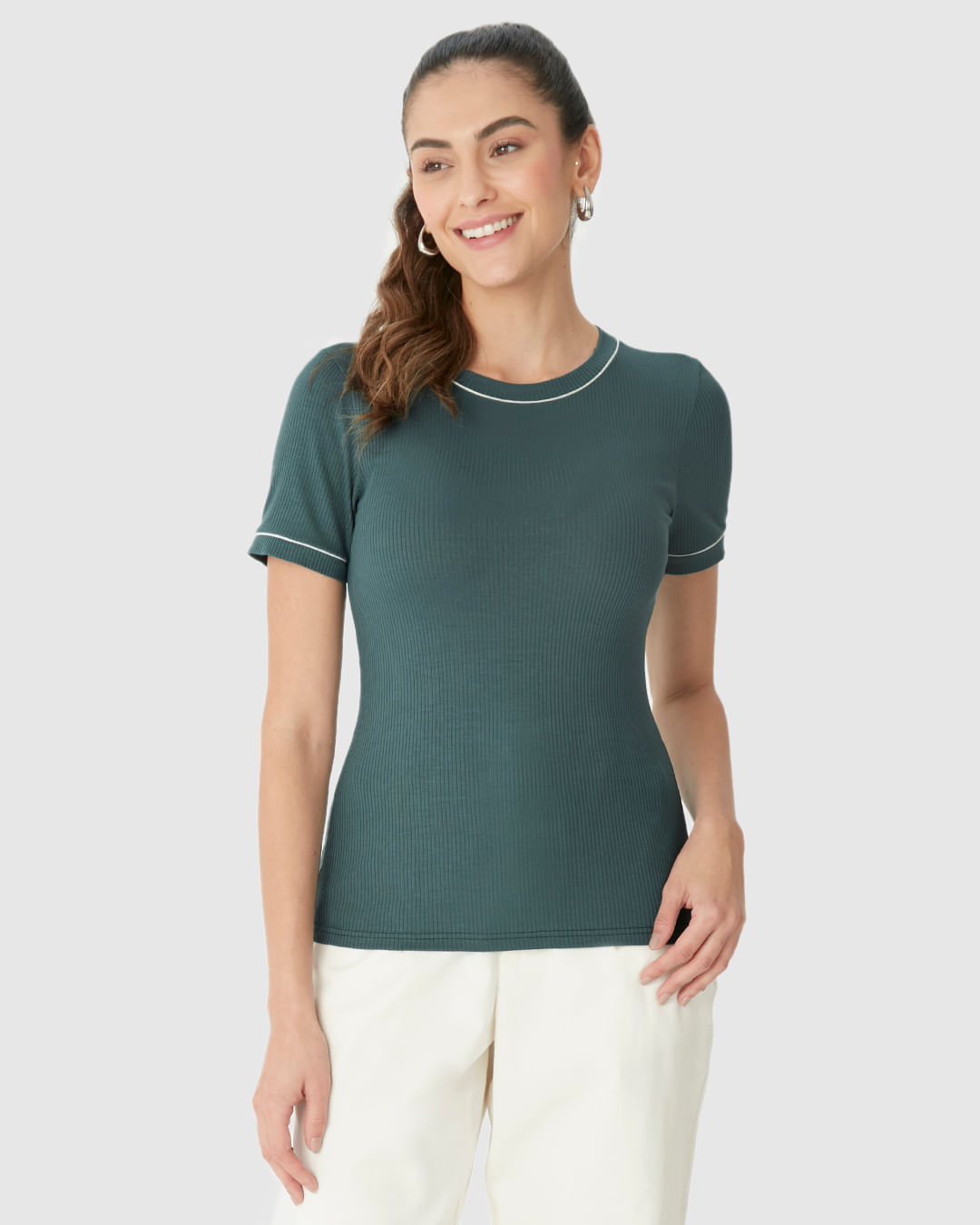 Blusa Básica Feminina Costura Contraste Em Malha Viscose Canelada - Imagem 14