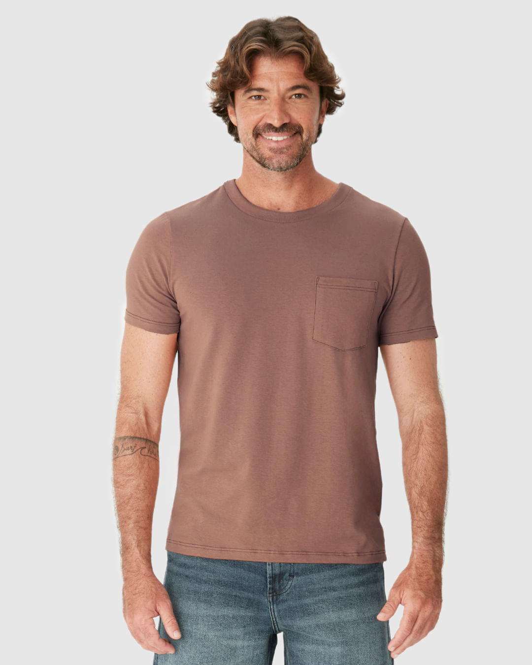 Camiseta Básica Masculina Detalhe Bolso Frontal Em Malha Linho - Imagem 14