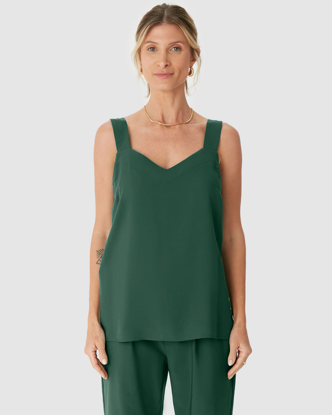 Regata Box Feminina Decote V Alça Larga Em Viscose - Imagem 19