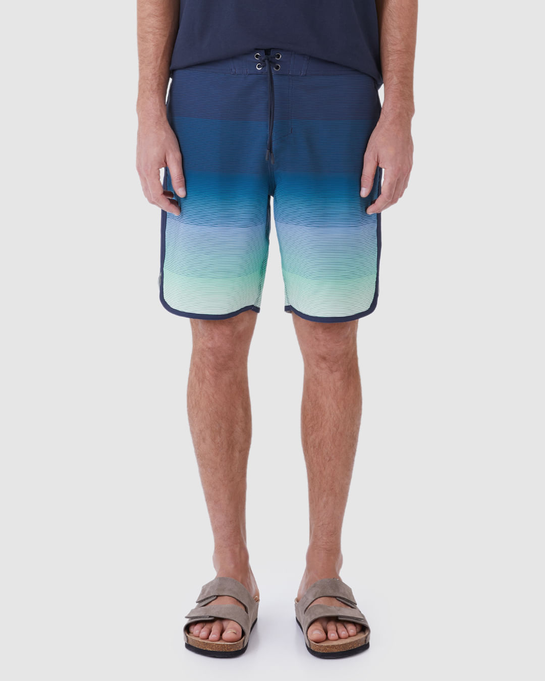 Bermuda Masculina Tradicional Cadarço Frontal Em Microfibra Com Elastano - Imagem 24