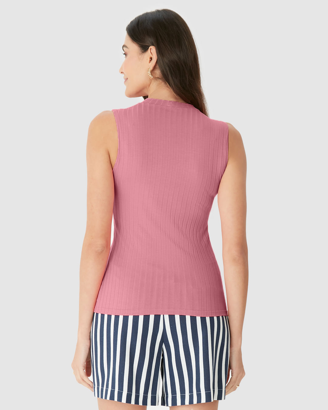 Regata Básica Feminina Justa Gola Alta Em Malha Viscose Canelada - Imagem 5