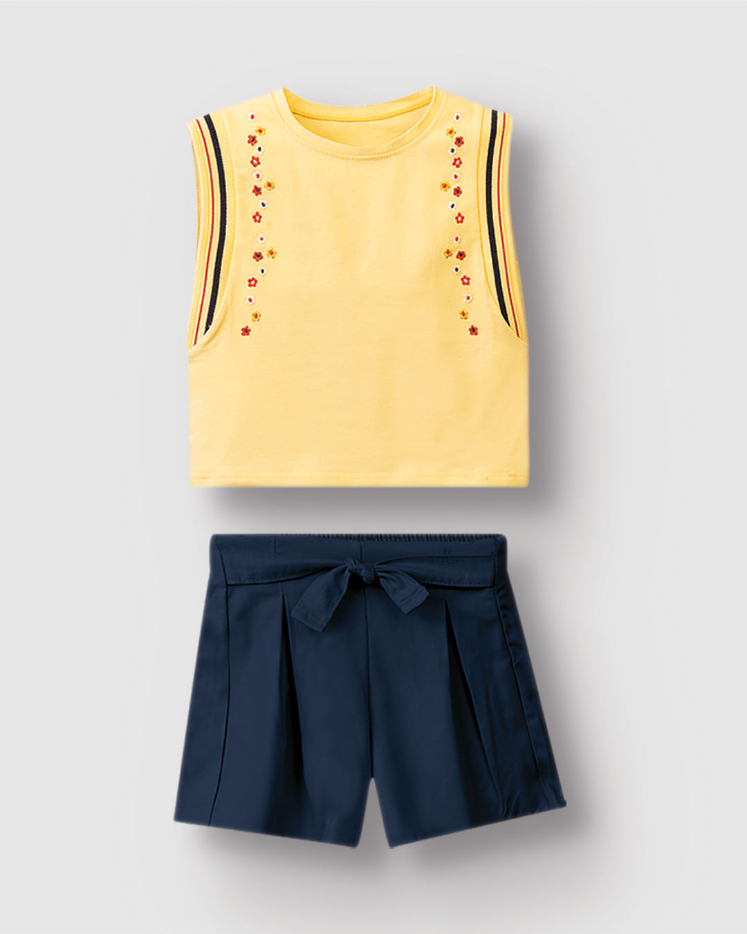 Conjunto Menina Shorts Detalhe Faixa Frontal em Crepe de Viscose - Carinhoso
