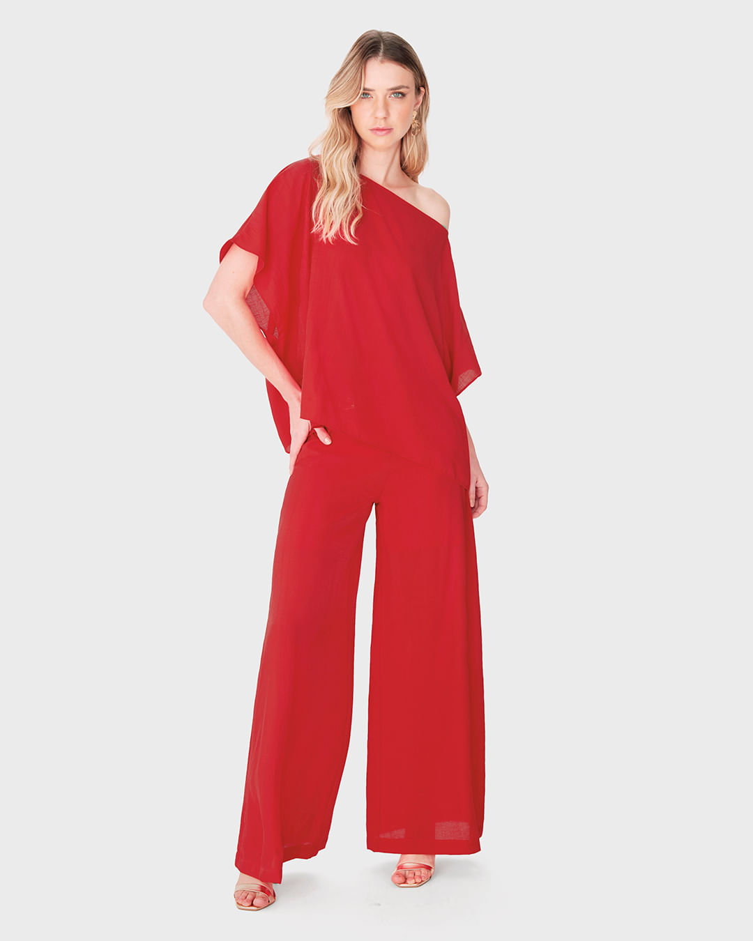 Blusa Feminina Assimétrica em Tecido Acetinado Texturizado - ENFIM