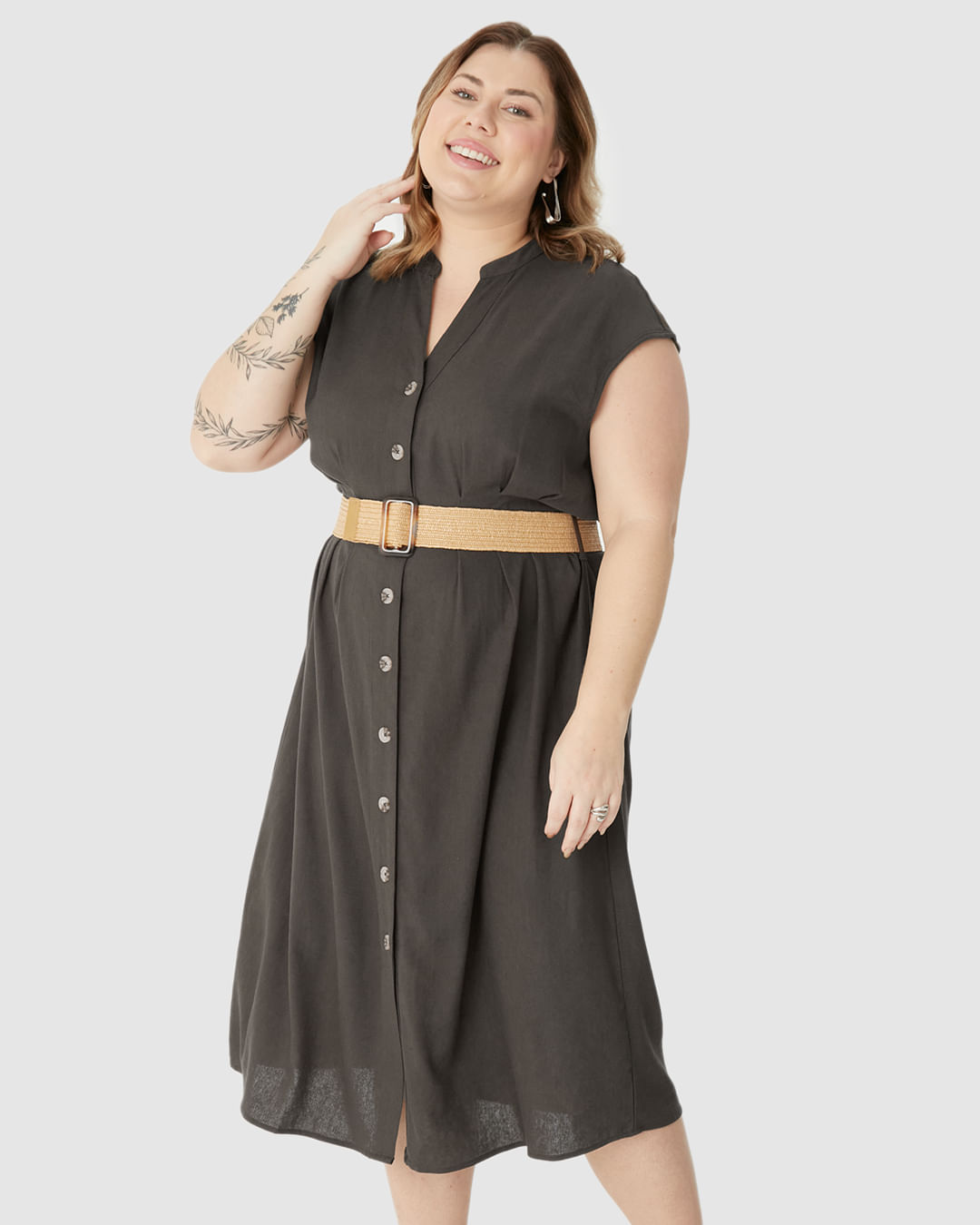 Vestido Midi Feminino Plus Size Abertura Botões Frontais em Viscolinho