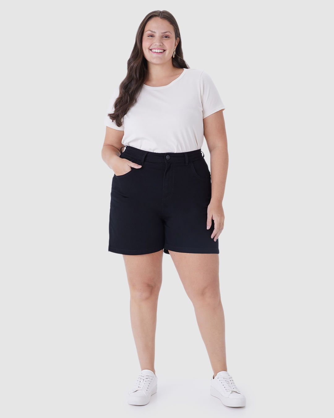 Bermuda Feminina Plus Size Comfort Cintura Média Em Sarja Com Elastano - Imagem 6
