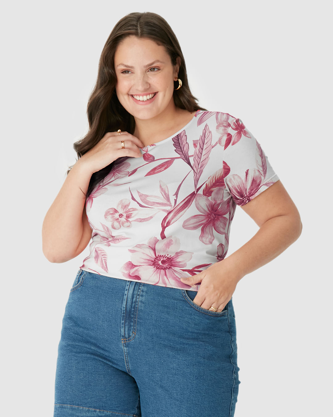Blusa Feminina Plus Size Estampa Floral Manga Curta Em Viscose Stretch