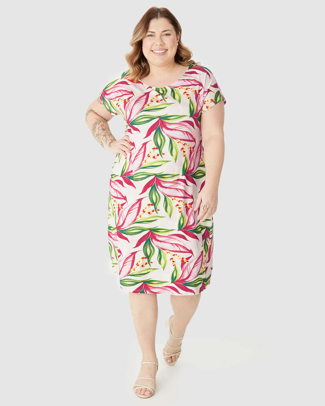 Vestido Feminino Plus Size Reto Estampa Digital Em Viscose Stretch