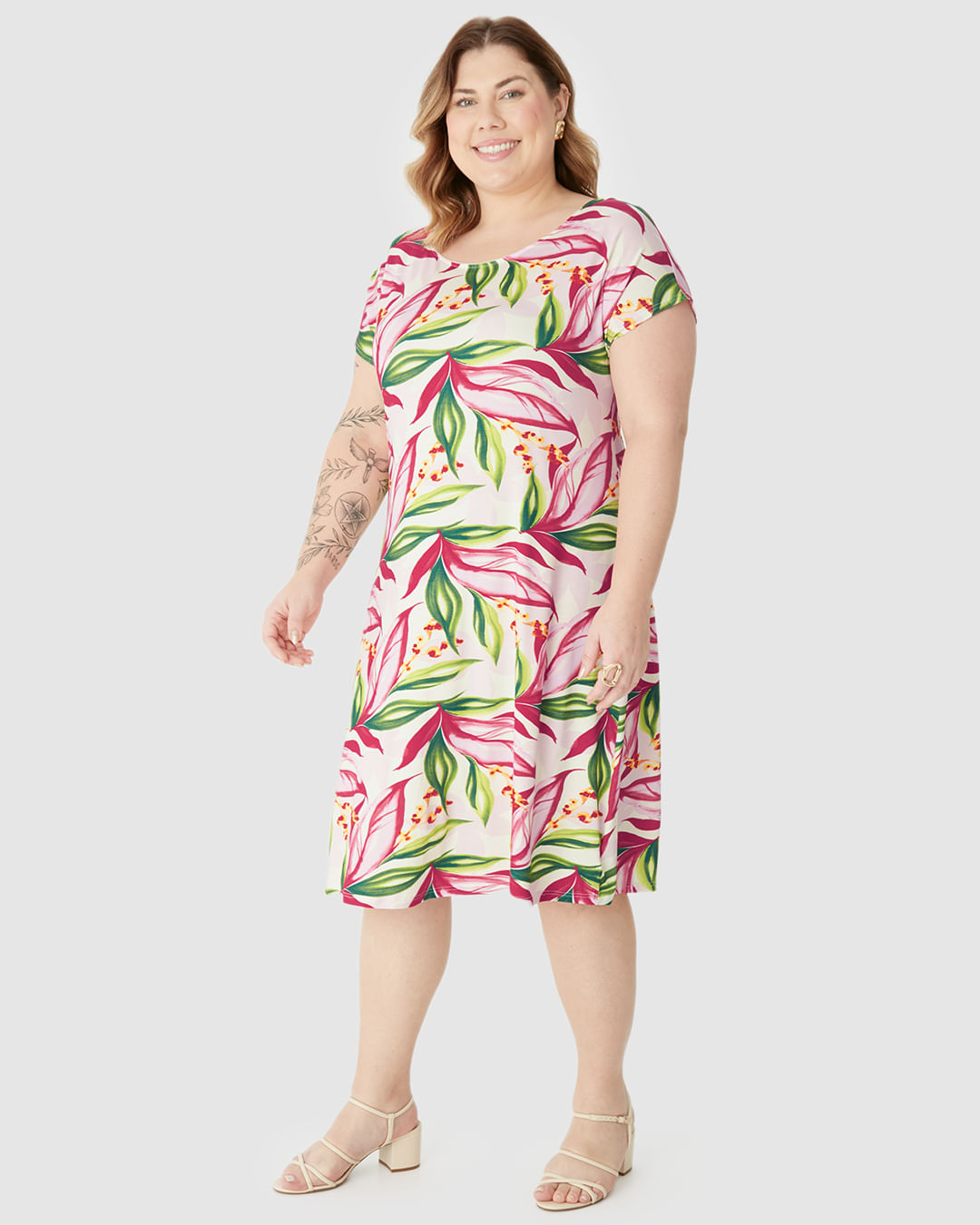 Vestido Feminino Plus Size Reto Estampa Digital Em Viscose Stretch - Imagem 12
