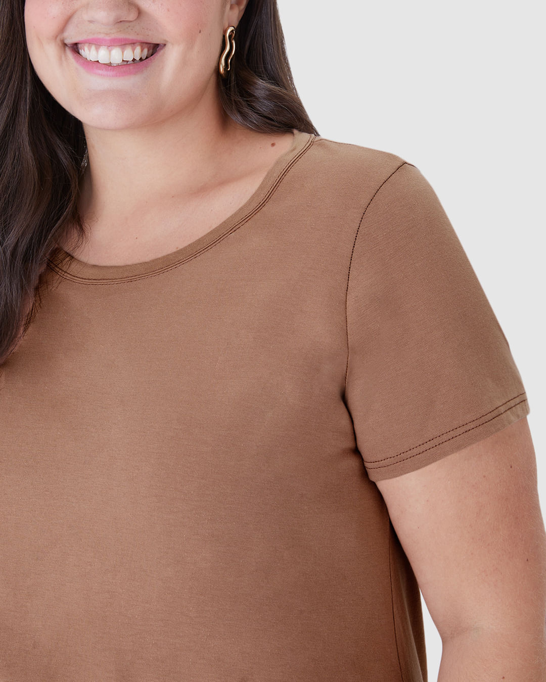 Blusa Básica Feminina Plus Size Decote Redondo Em Algodão - Imagem 23