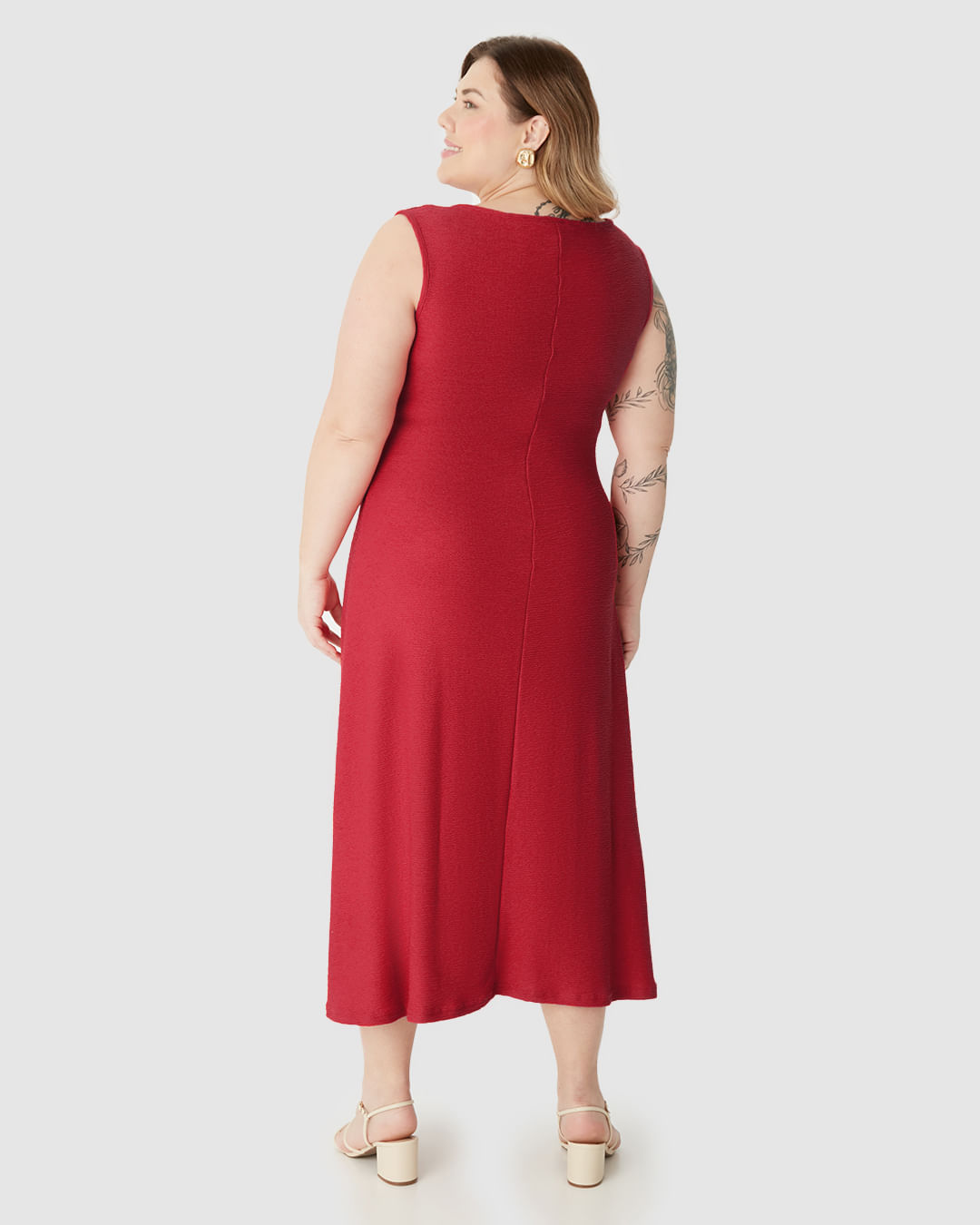 Vestido Midi Feminino Plus Size Acinturado Em Malha Viscose Texturizada - Imagem 25