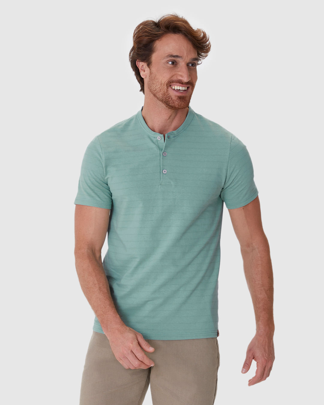 Camiseta Masculina Slim Henley em Malha Linho Texturizada