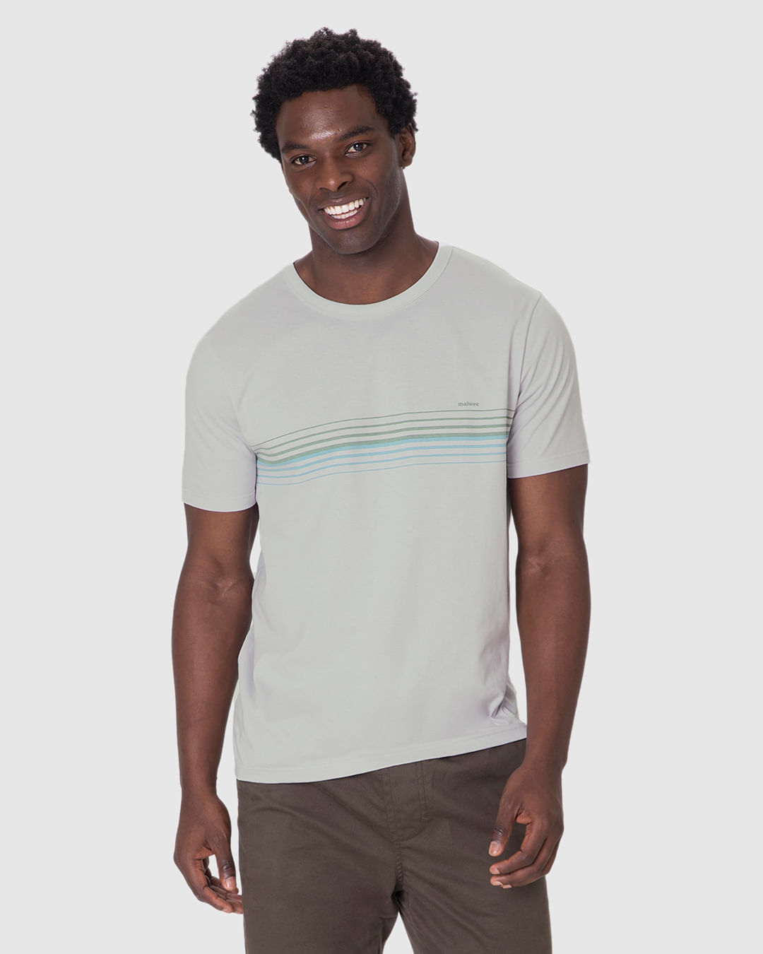 Camiseta Masculina Regular Estampa Listras Frontais Em Algodão