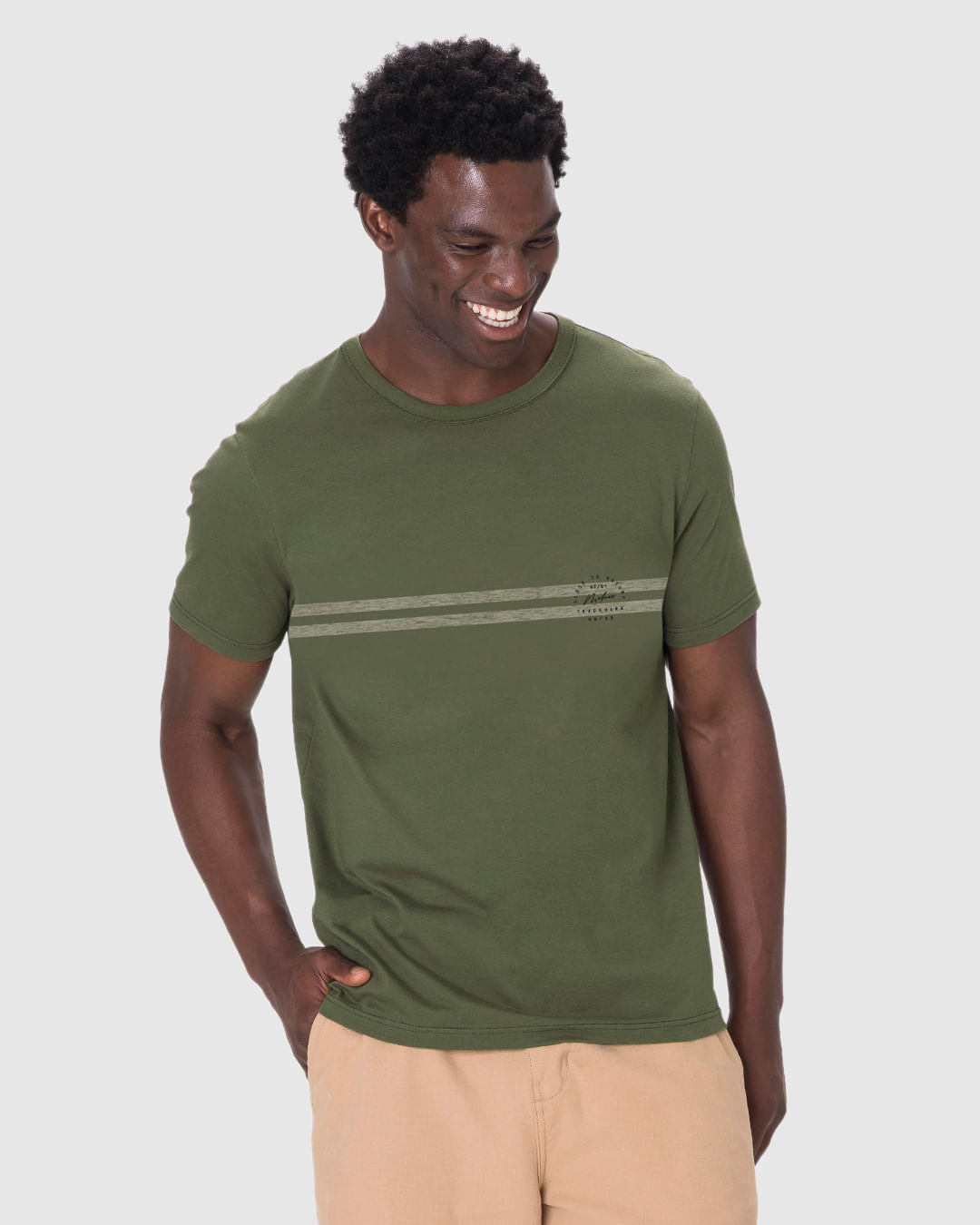 Camiseta Masculina Regular Estampa Listras Frontais Em Algodão