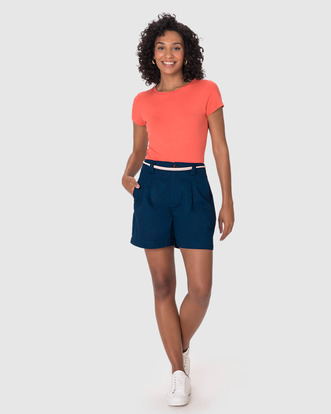 Shorts Reto Feminino Bolso Funcional Em Algodão Sarjado - Imagem 16