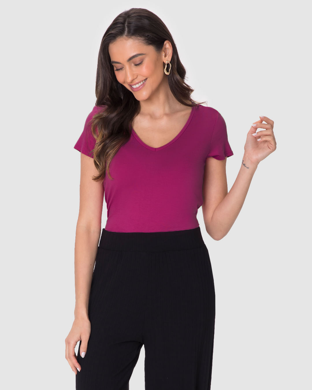 Blusa Básica Feminina Mullet Decote V Em Viscose Stretch