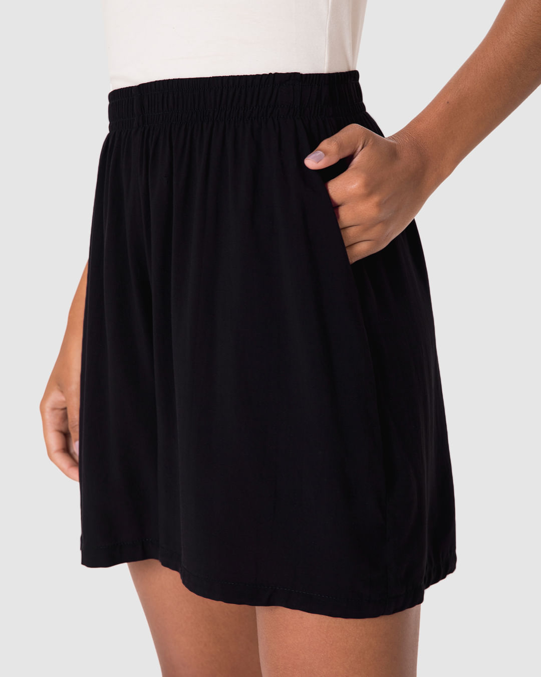 Shorts Alfaiataria Feminino Cós Elástico Bolso Faca Em Viscose - Imagem 18