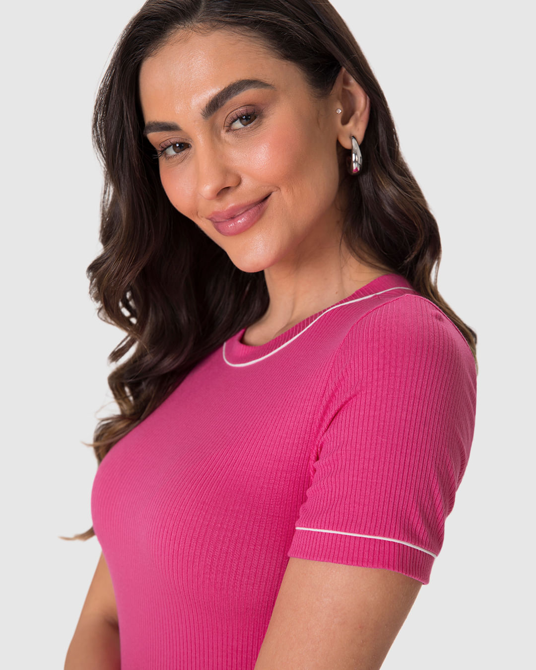 Blusa Básica Feminina Costura Contraste Em Malha Viscose Canelada - Imagem 28