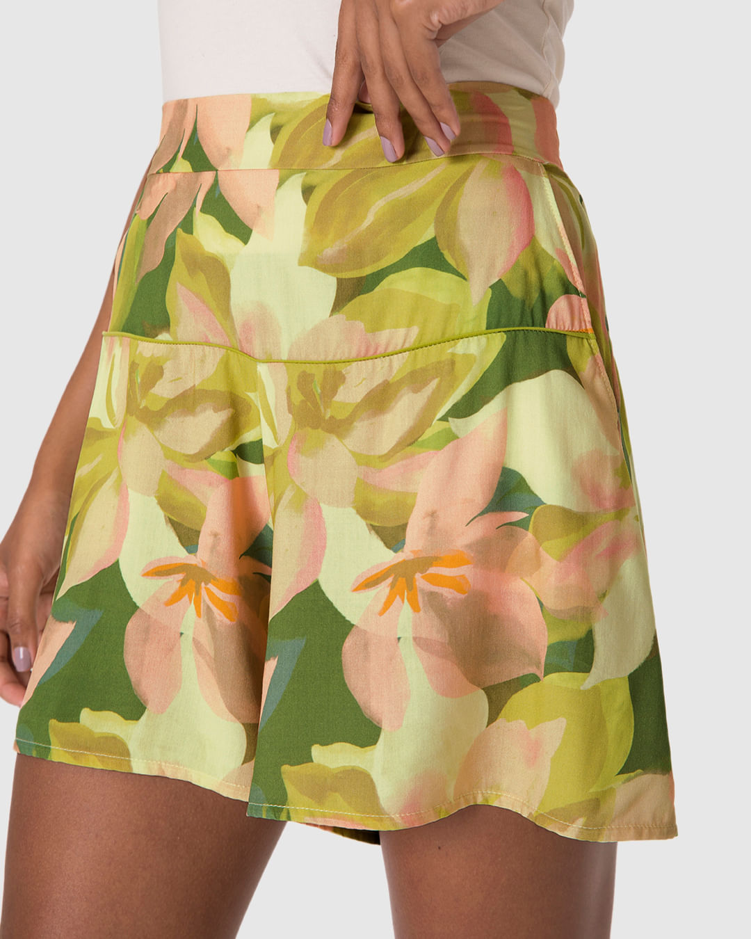 Shorts Feminino Evasê Pala Estampado Em Viscose - Imagem 13