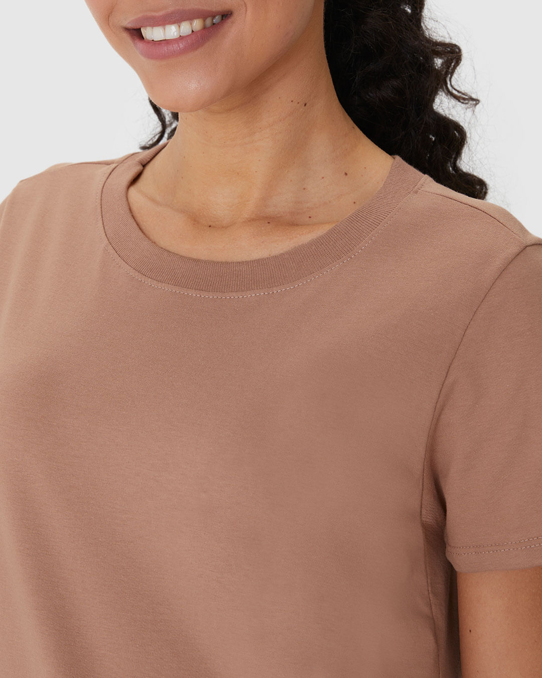 Blusa Básica Feminina Decote Redondo Com Pesponto Em Algodão - Imagem 13